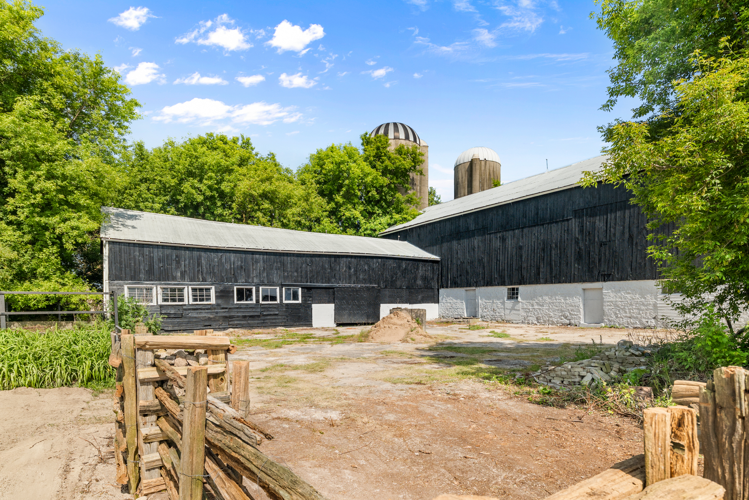 7306 Wellington Road 21, Elora