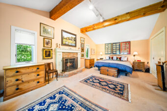 7306 Wellington Road 21, Elora
