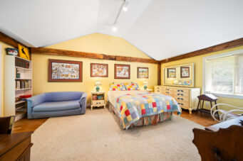 7306 Wellington Road 21, Elora