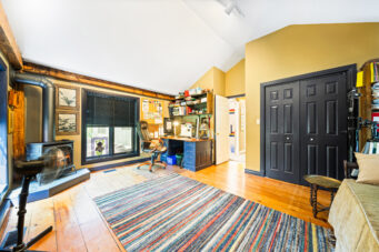 7306 Wellington Road 21, Elora