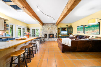 7306 Wellington Road 21, Elora