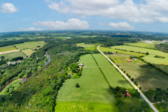 7306 Wellington Road 21, Elora
