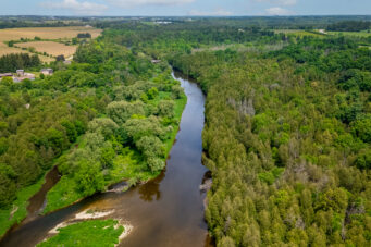 7306 Wellington Road 21, Elora