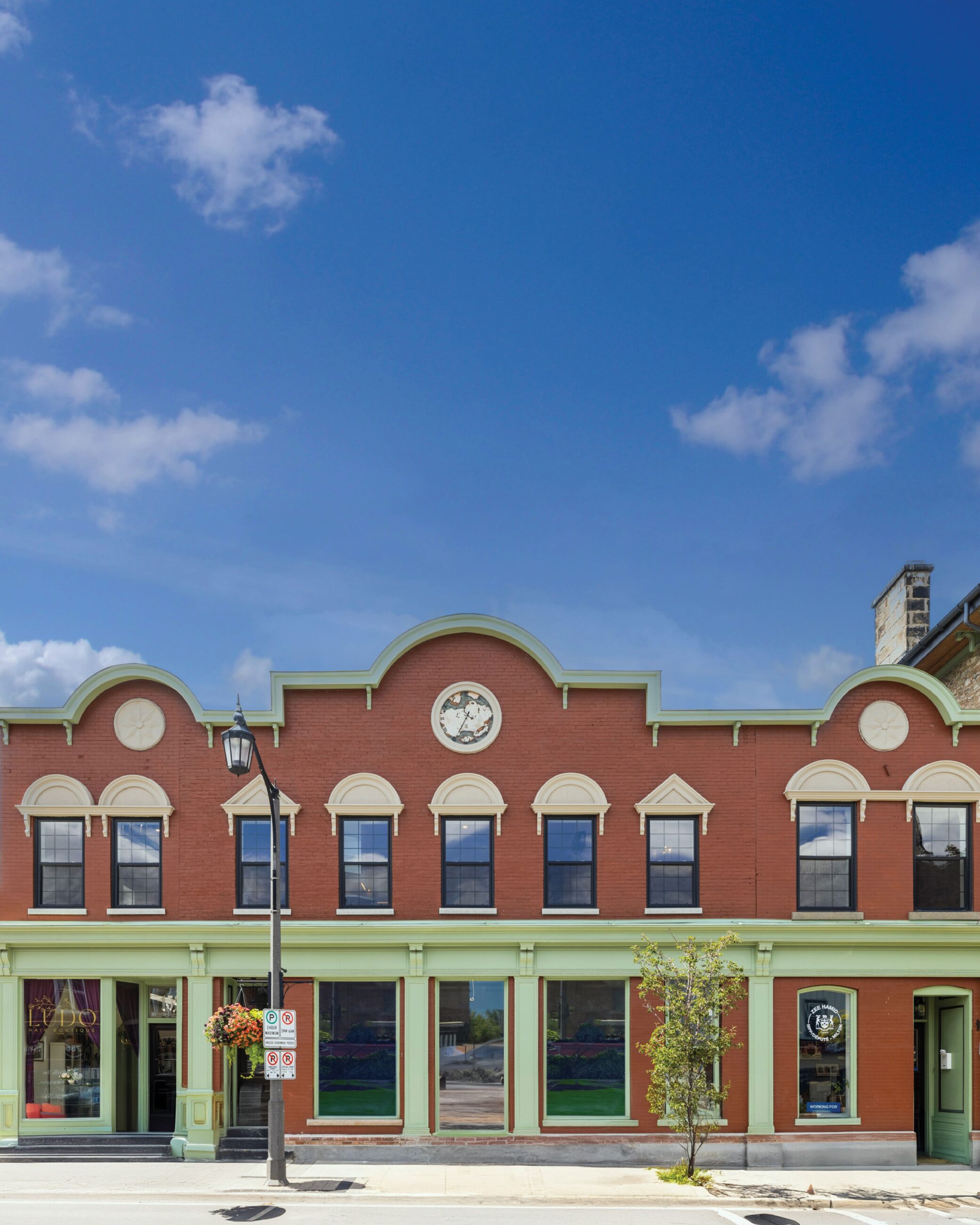#7-153 Main Street E