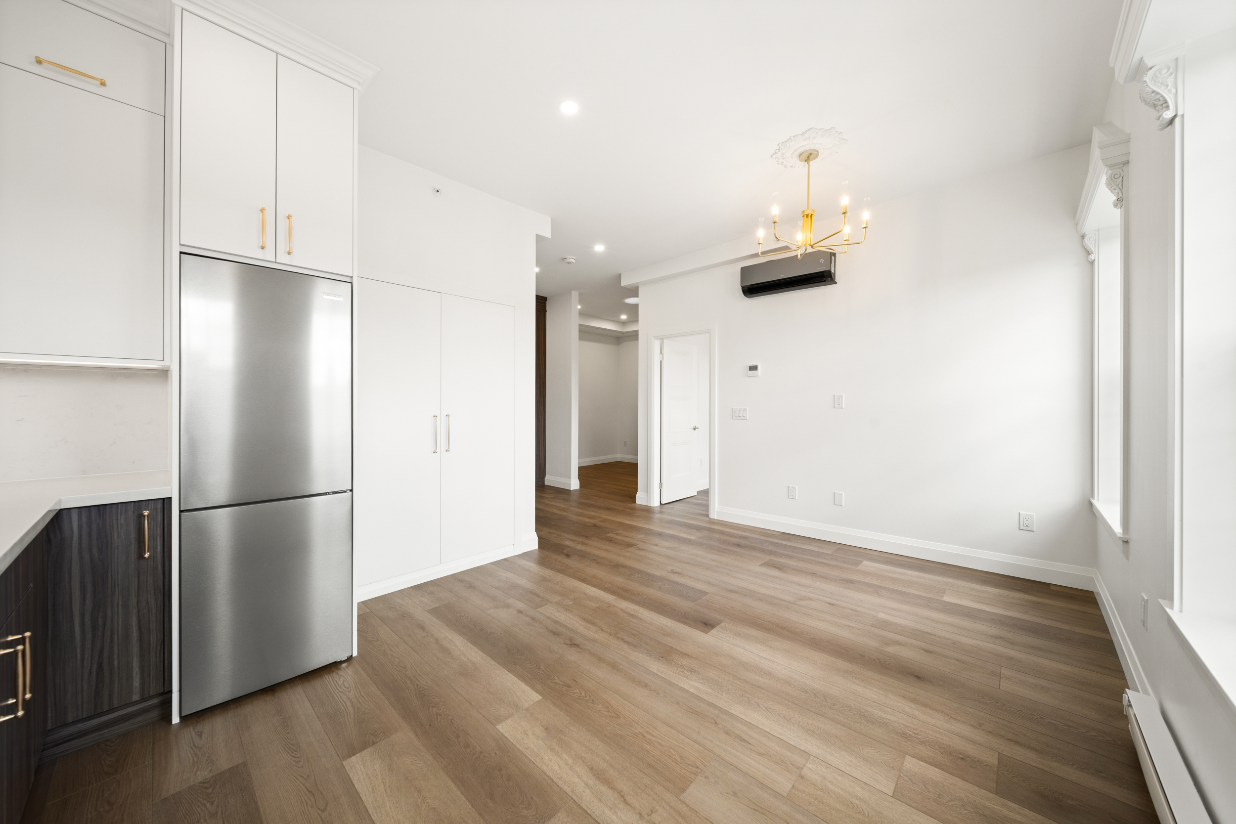 #3-153 Main Street E