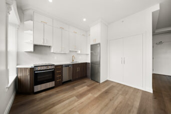 #3-153 Main Street E