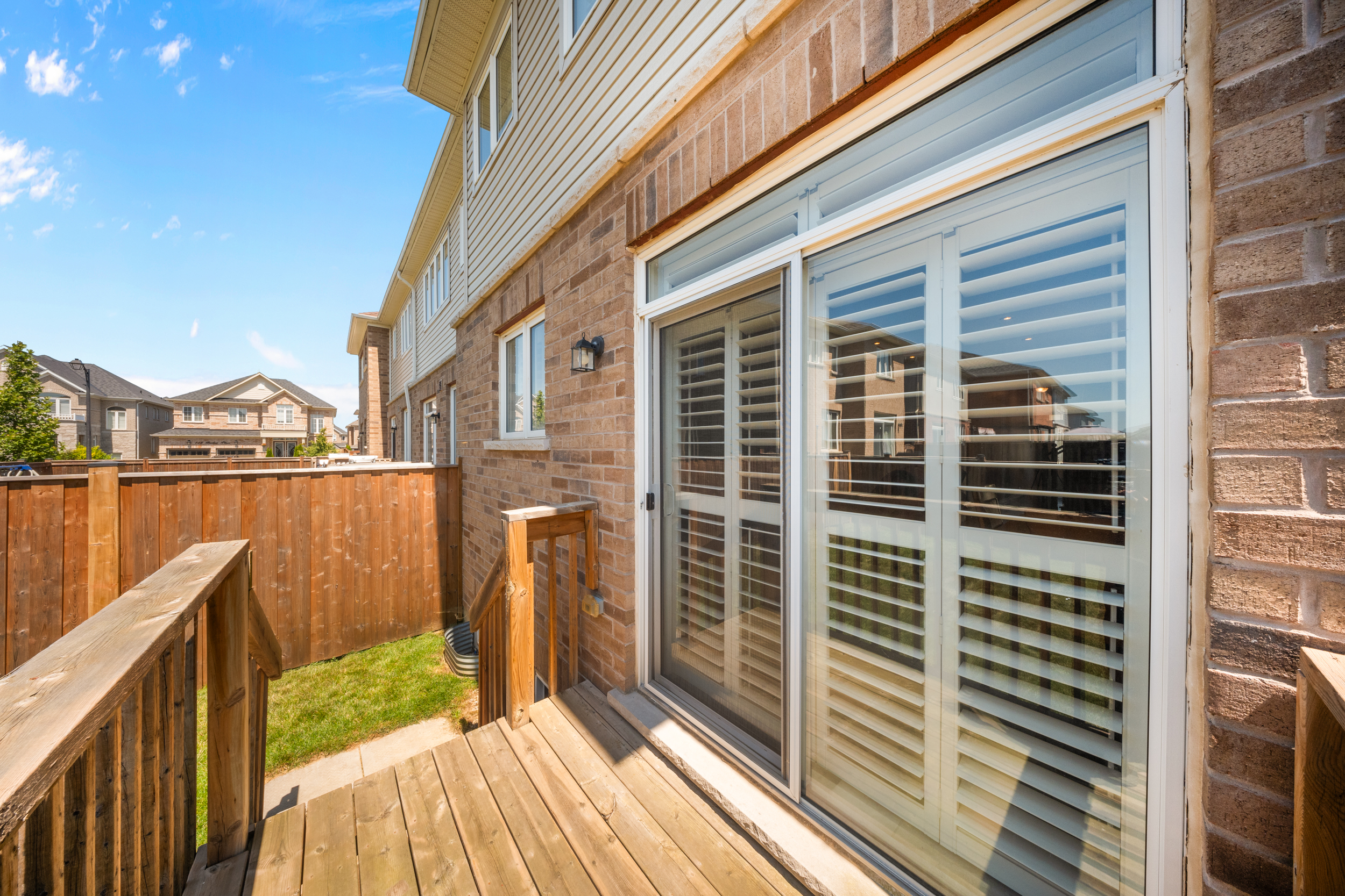 10 Barlow Place