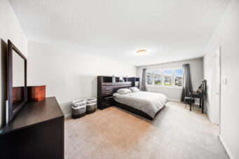 10 Barlow Place