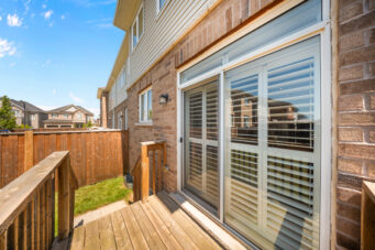 10 Barlow Place