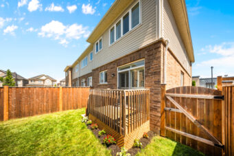 10 Barlow Place