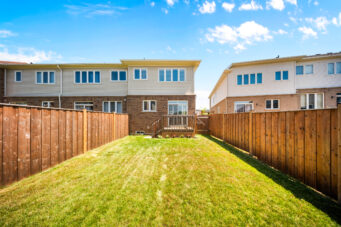 10 Barlow Place