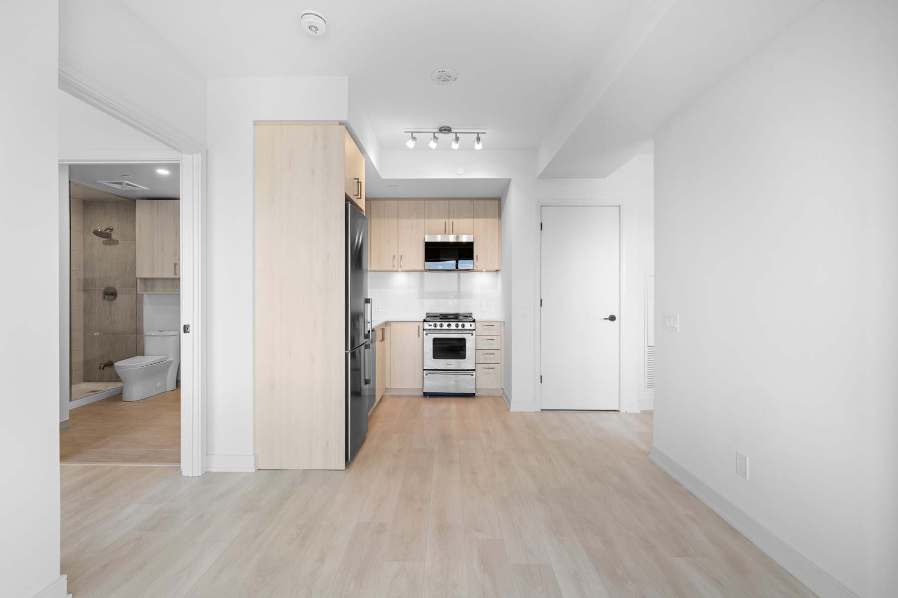 #1009-8010 Derry Road