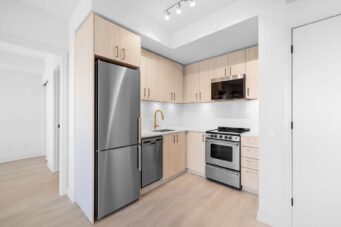 #1009-8010 Derry Road