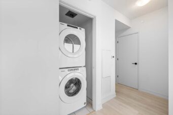 #1009-8010 Derry Road