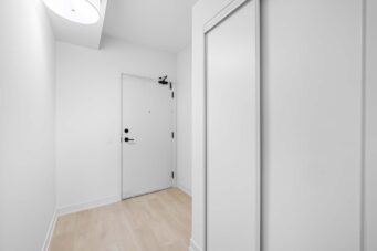 #1009-8010 Derry Road