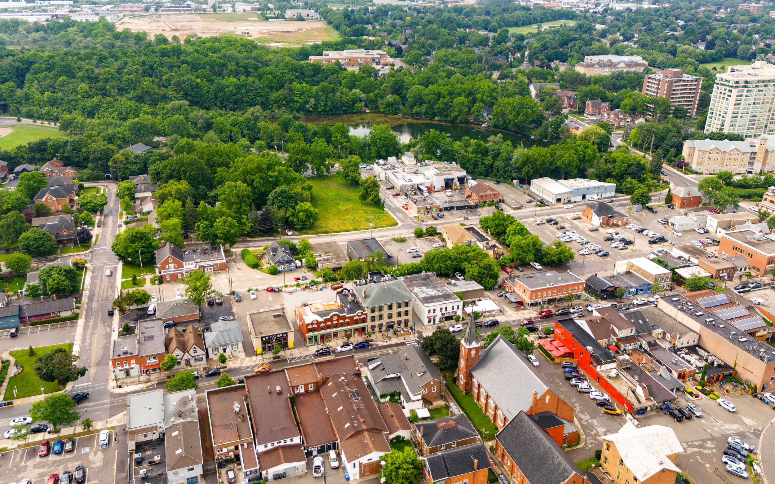 #304-163 Main Street E