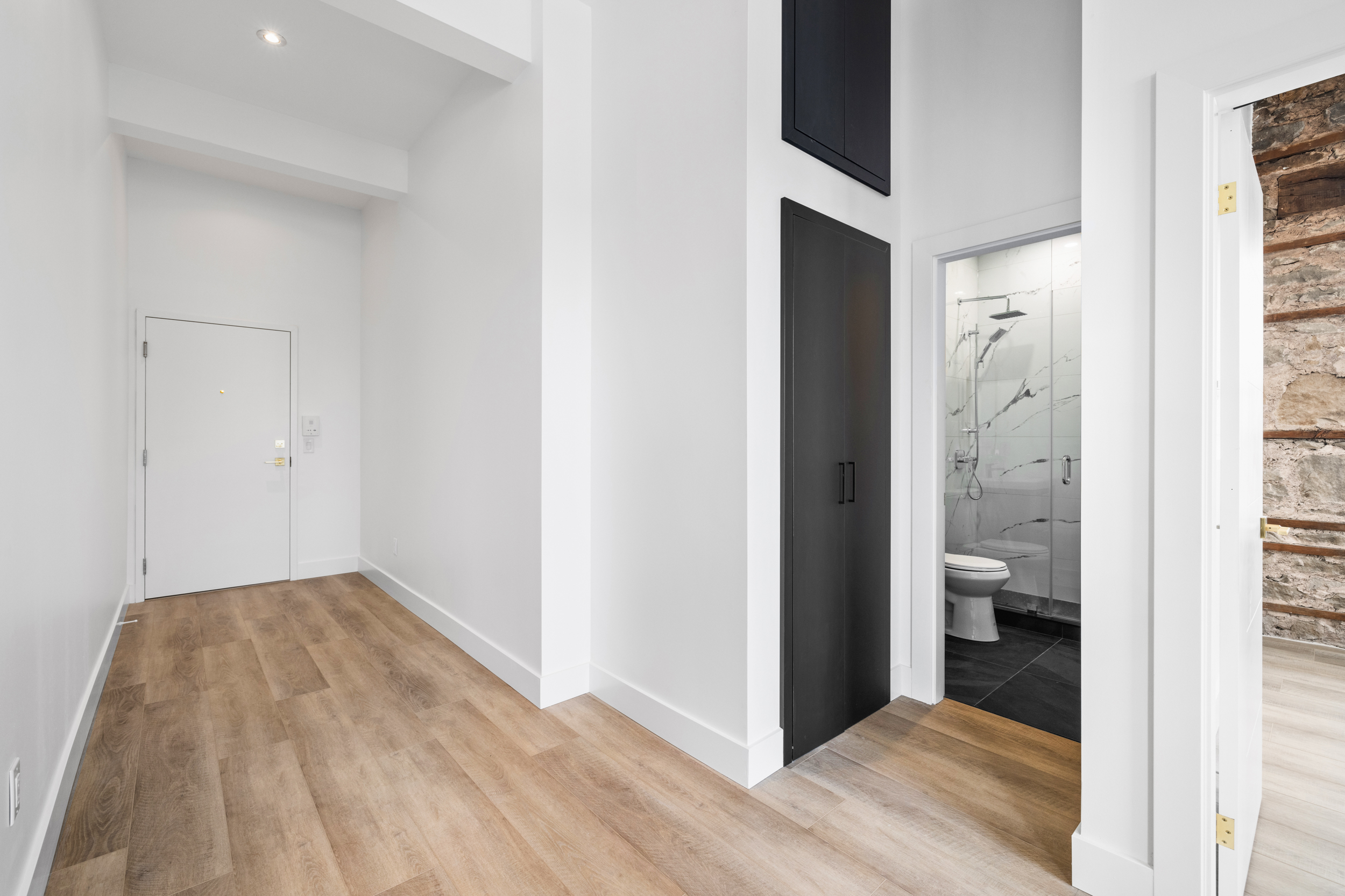 #304-163 Main Street E