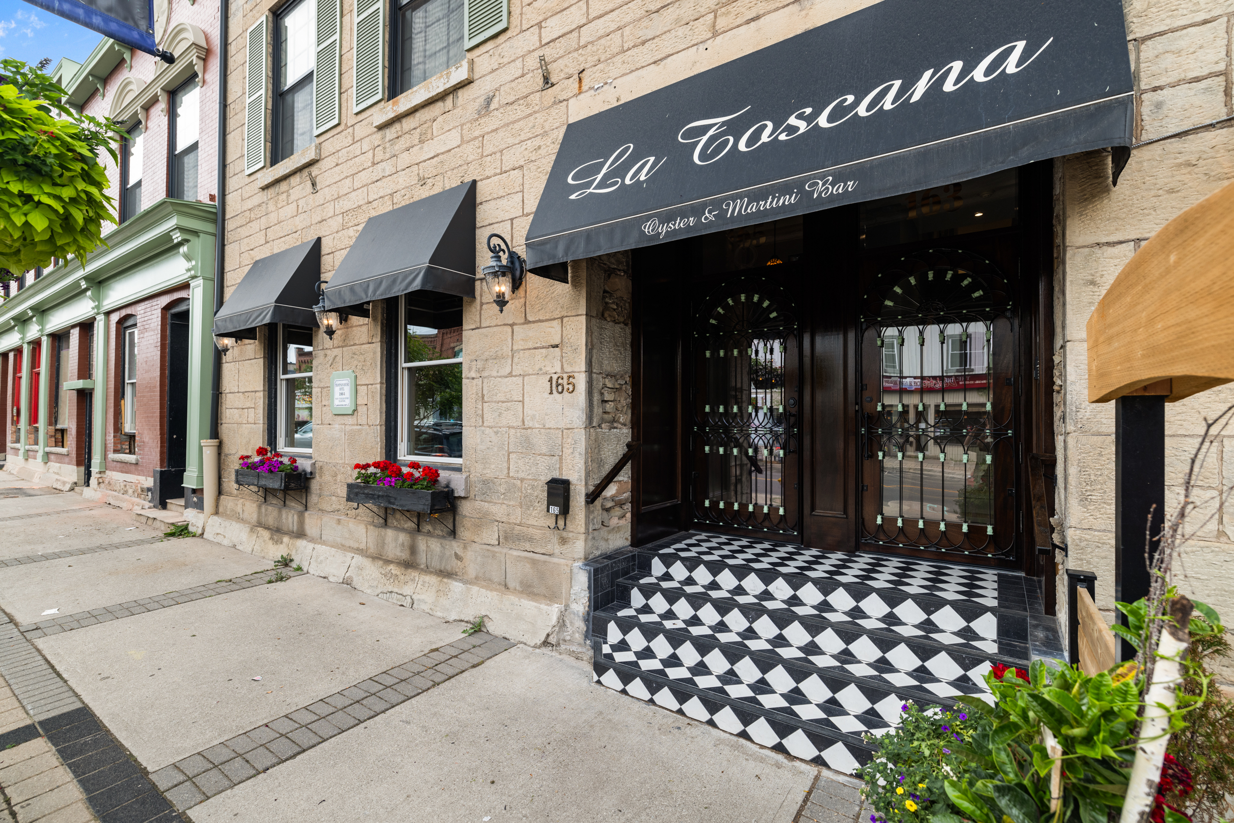 #304-163 Main Street E