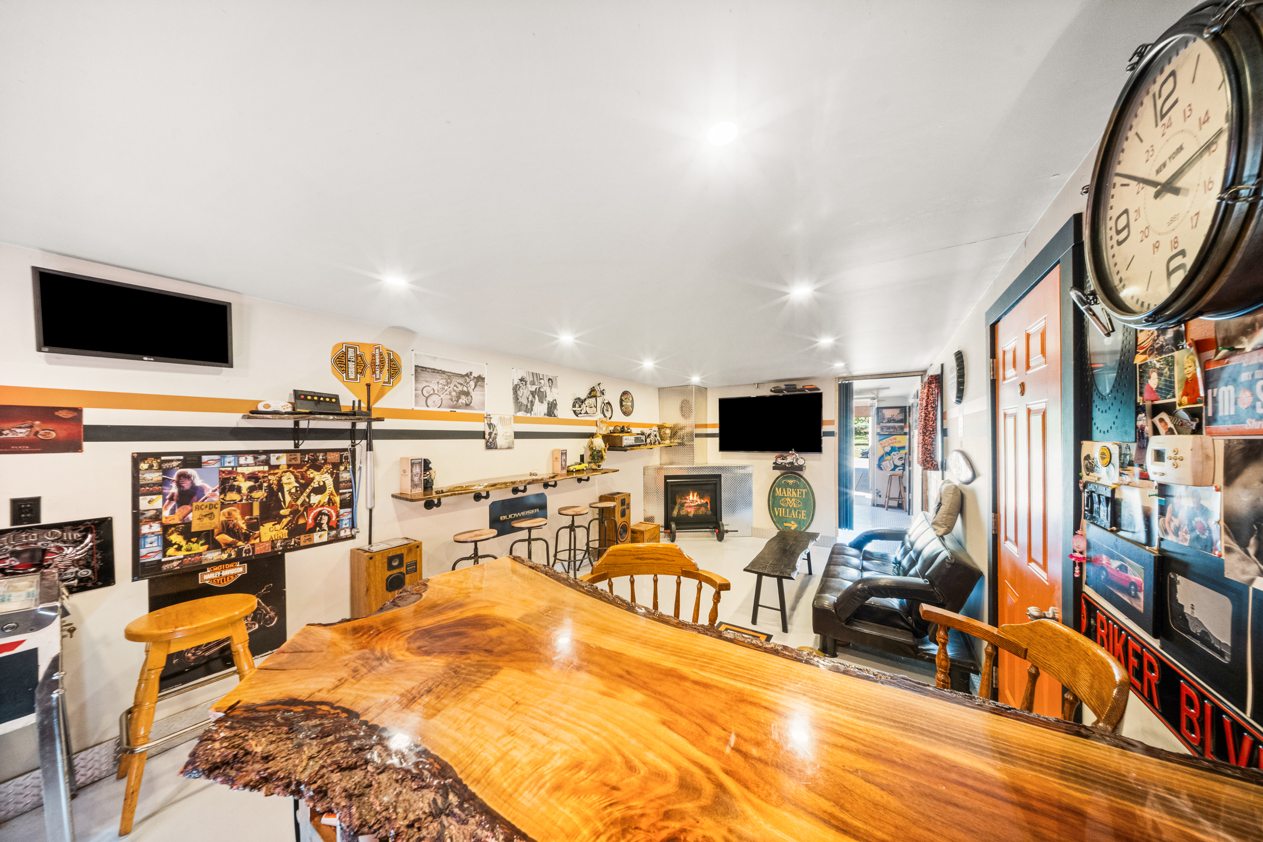 291 Maple Avenue