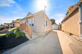 291 Maple Avenue