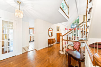 462 Winchester Drive