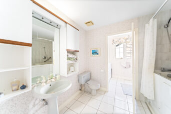 462 Winchester Drive