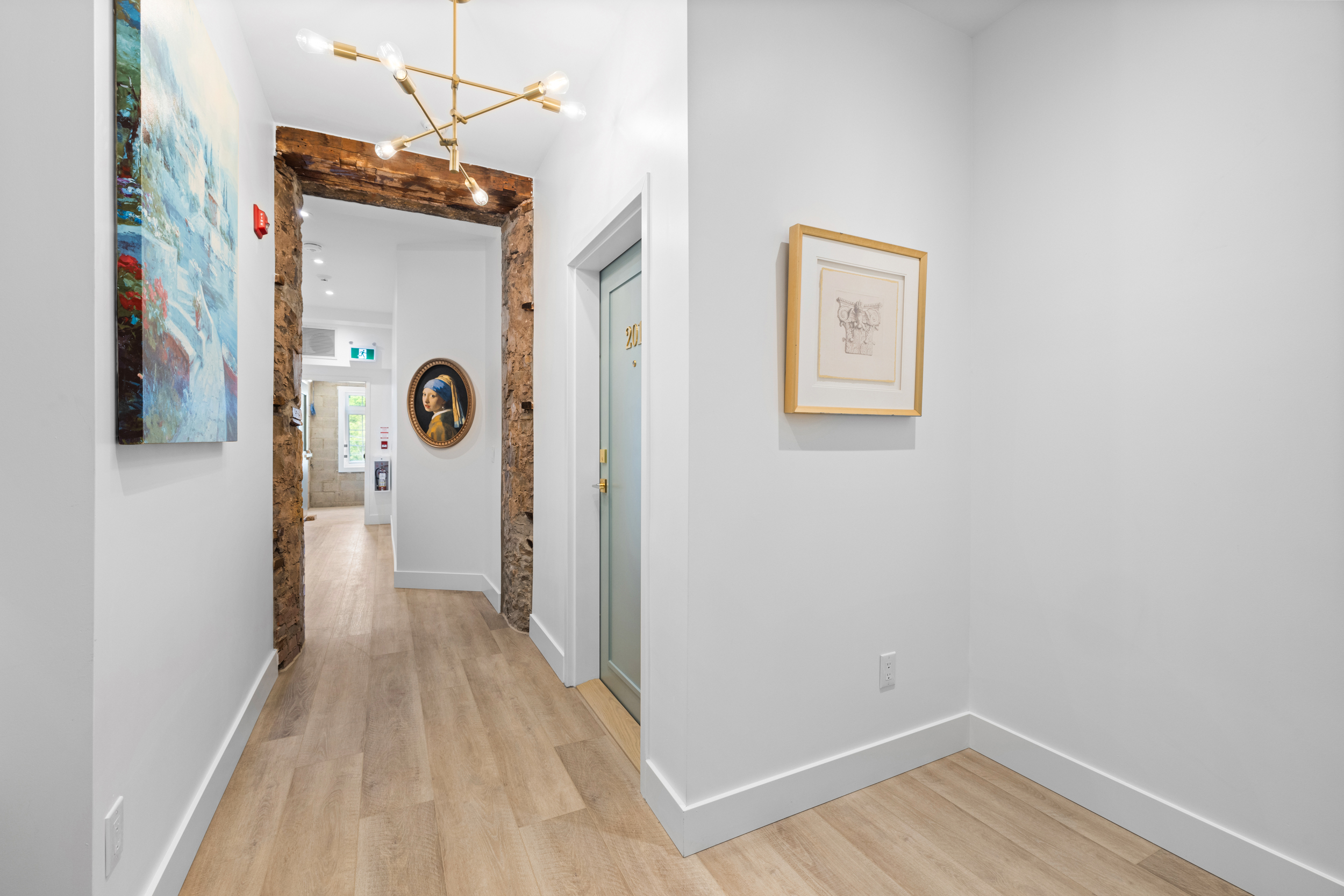 #301-163 Main Street E, Milton