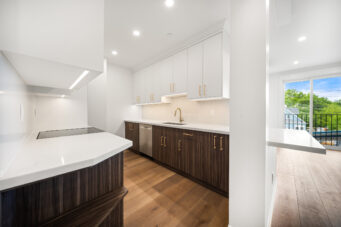 #1-153 Main Street E, Milton