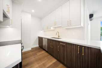 #1-153 Main Street E, Milton