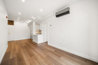 #1-153 Main Street E, Milton