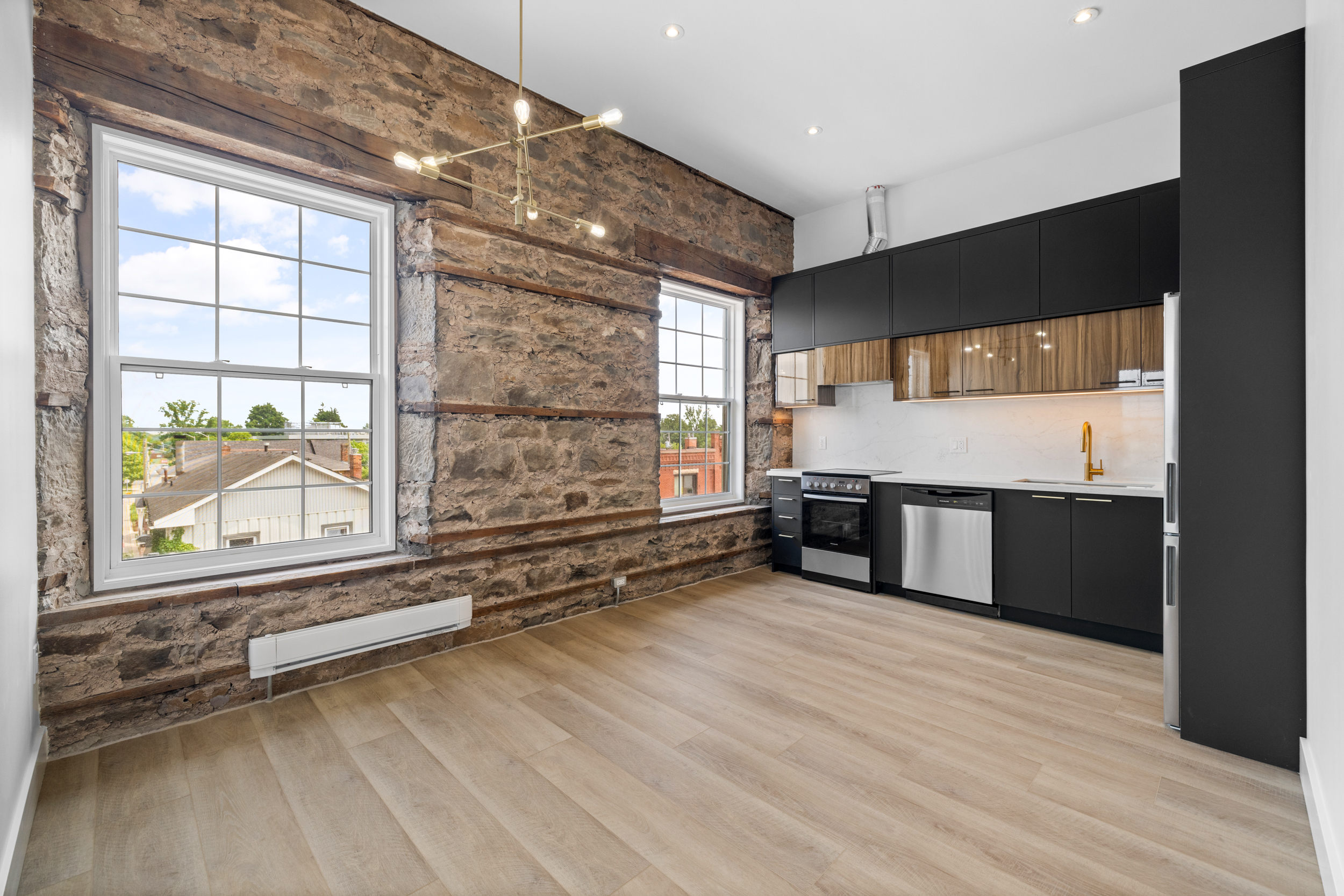 #303-163 Main Street E, Milton