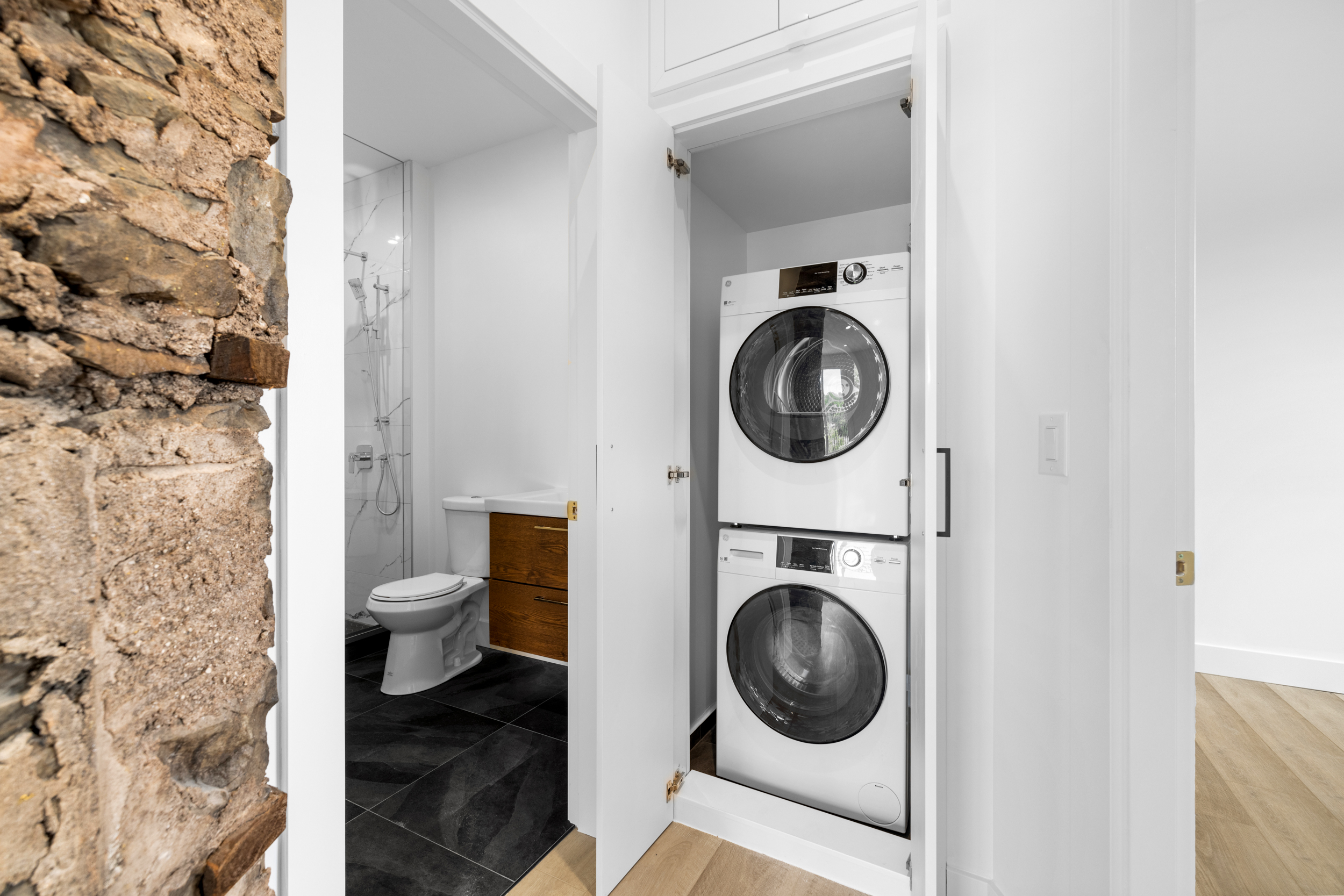 #303-163 Main Street E, Milton