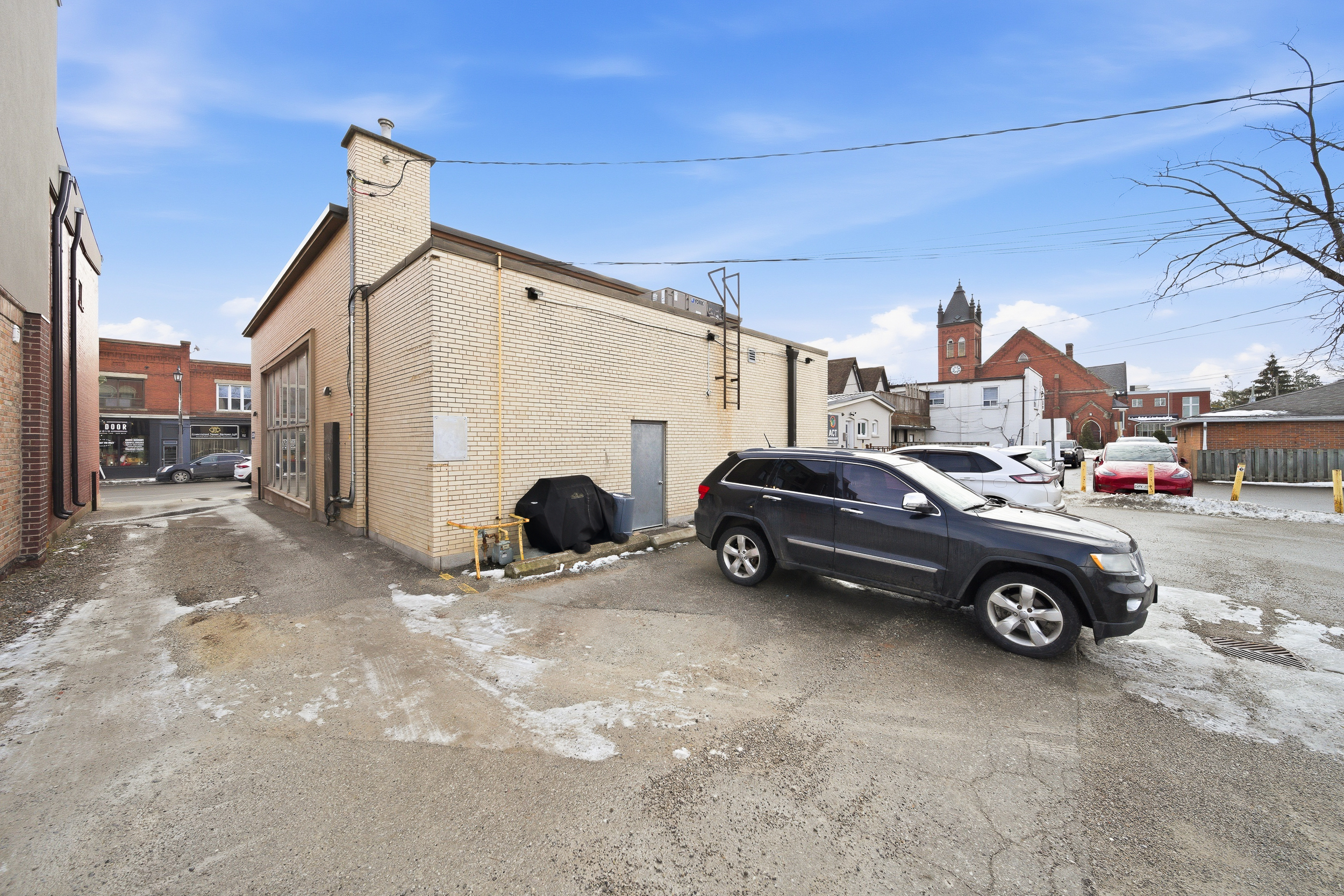 147 Main Street E, Milton