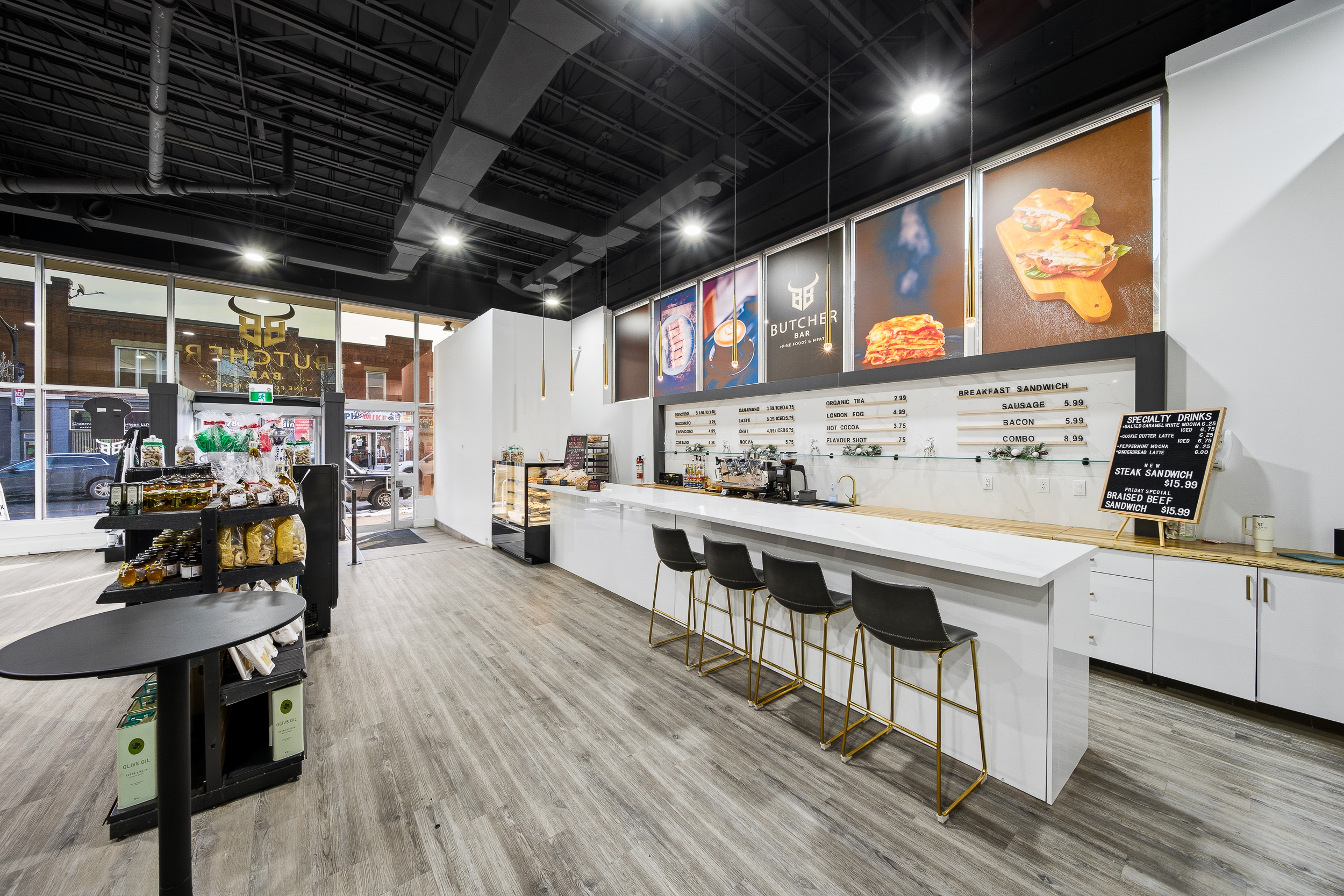 147 Main Street E, Milton