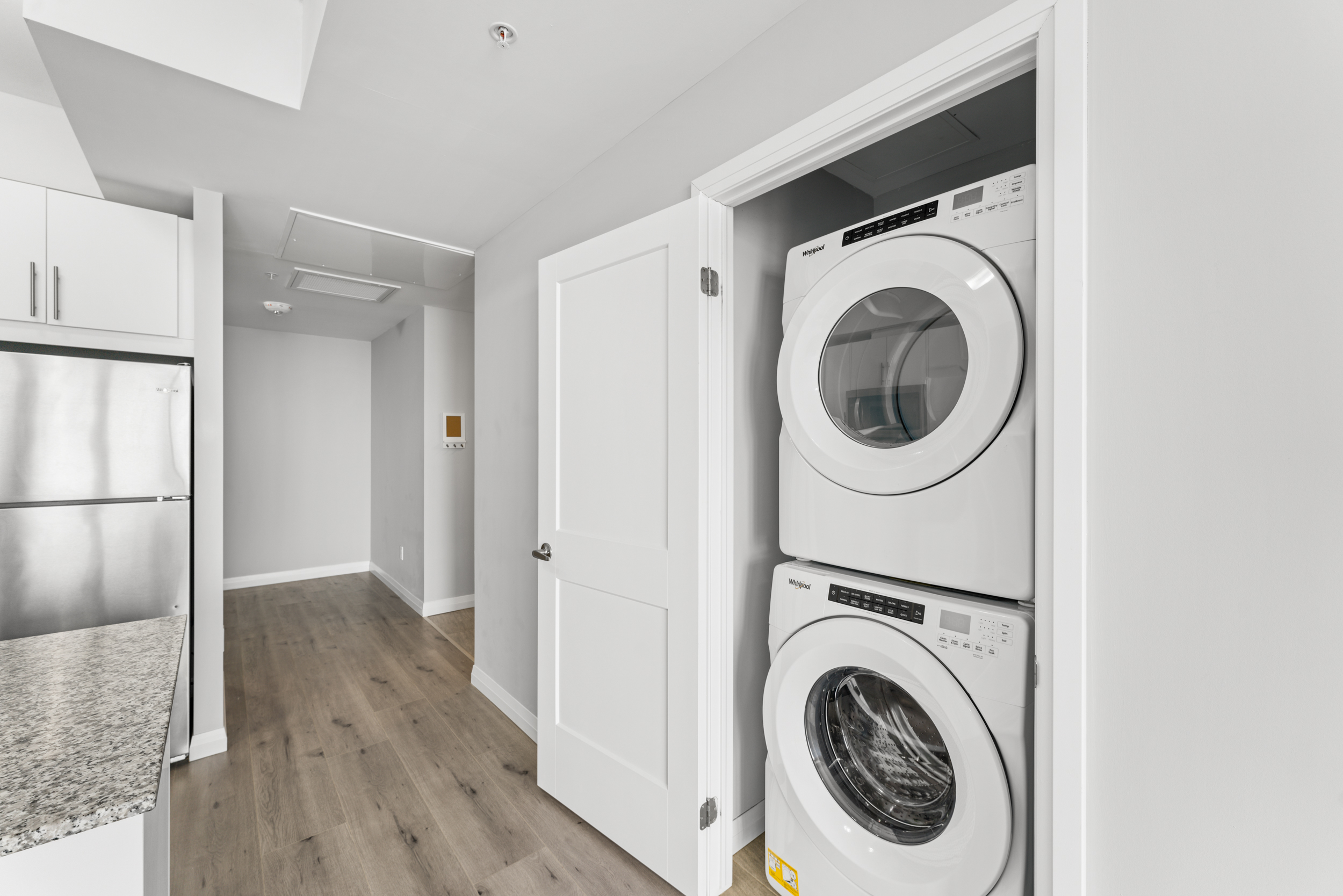 2172-60 Charles Street W