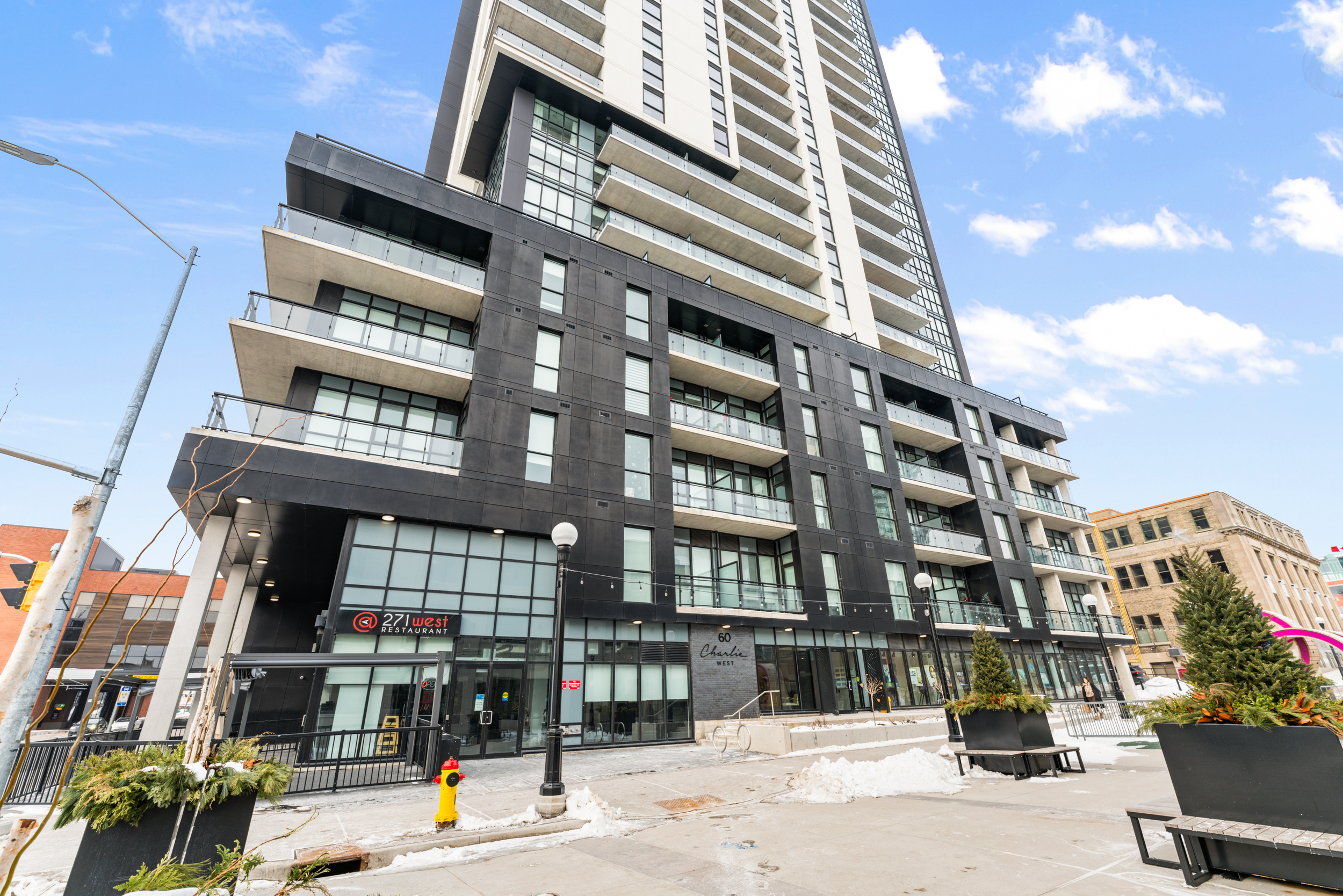 2172-60 Charles Street W