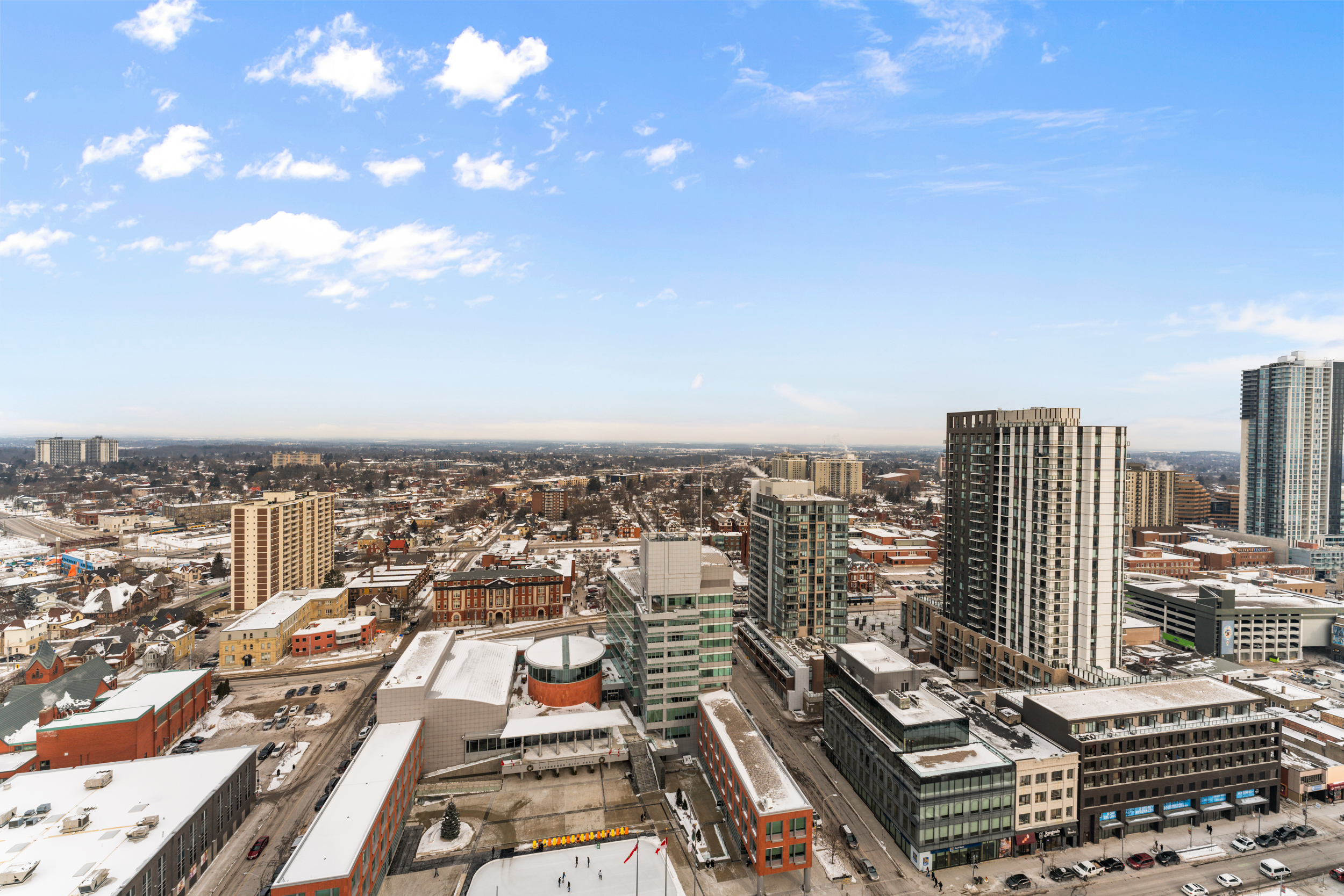 2172-60 Charles Street W