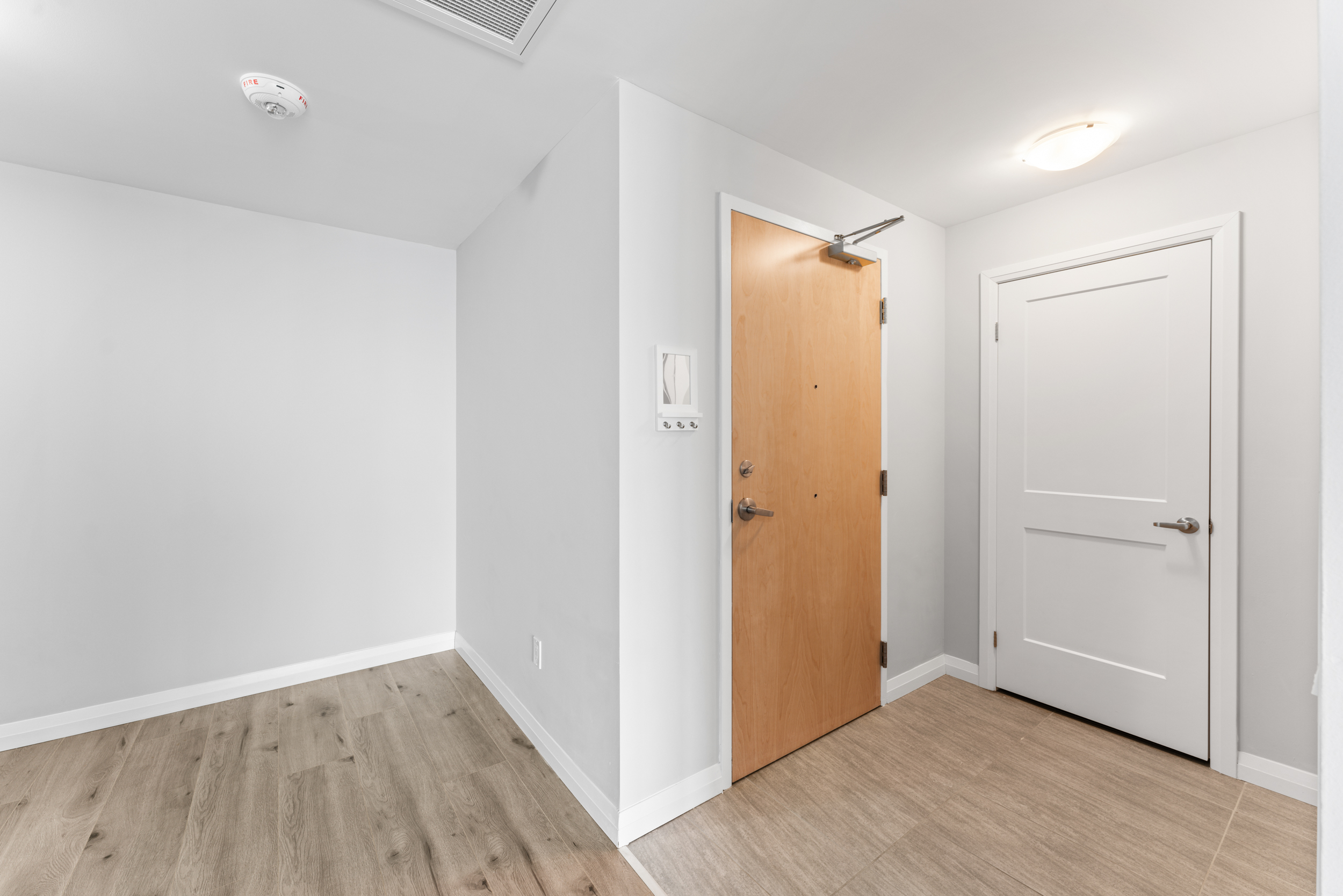 2172-60 Charles Street W