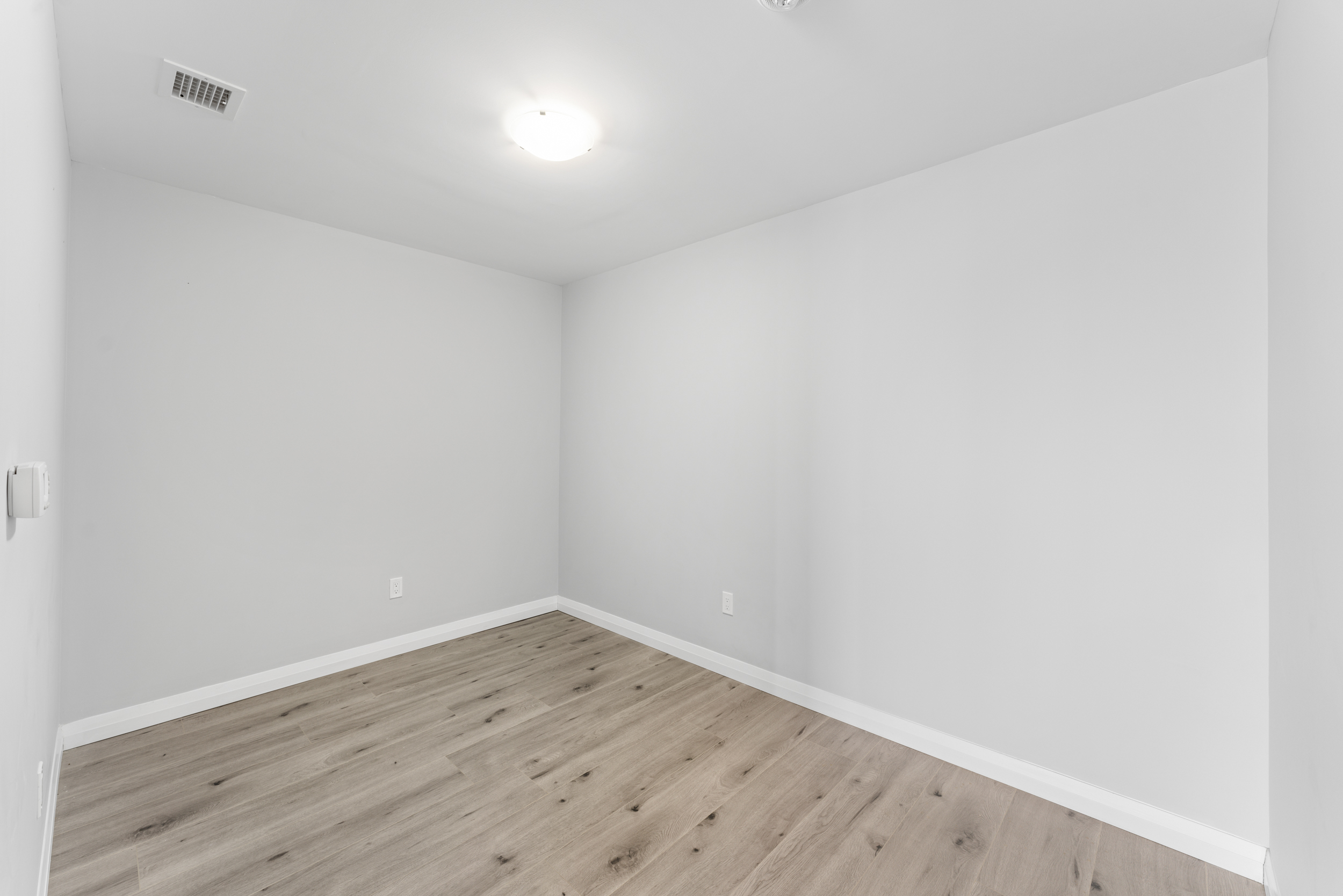 2172-60 Charles Street W