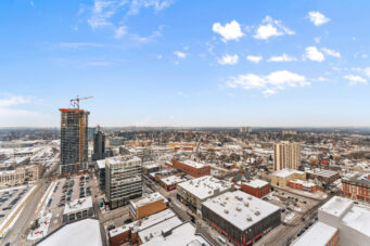 2172-60 Charles Street W