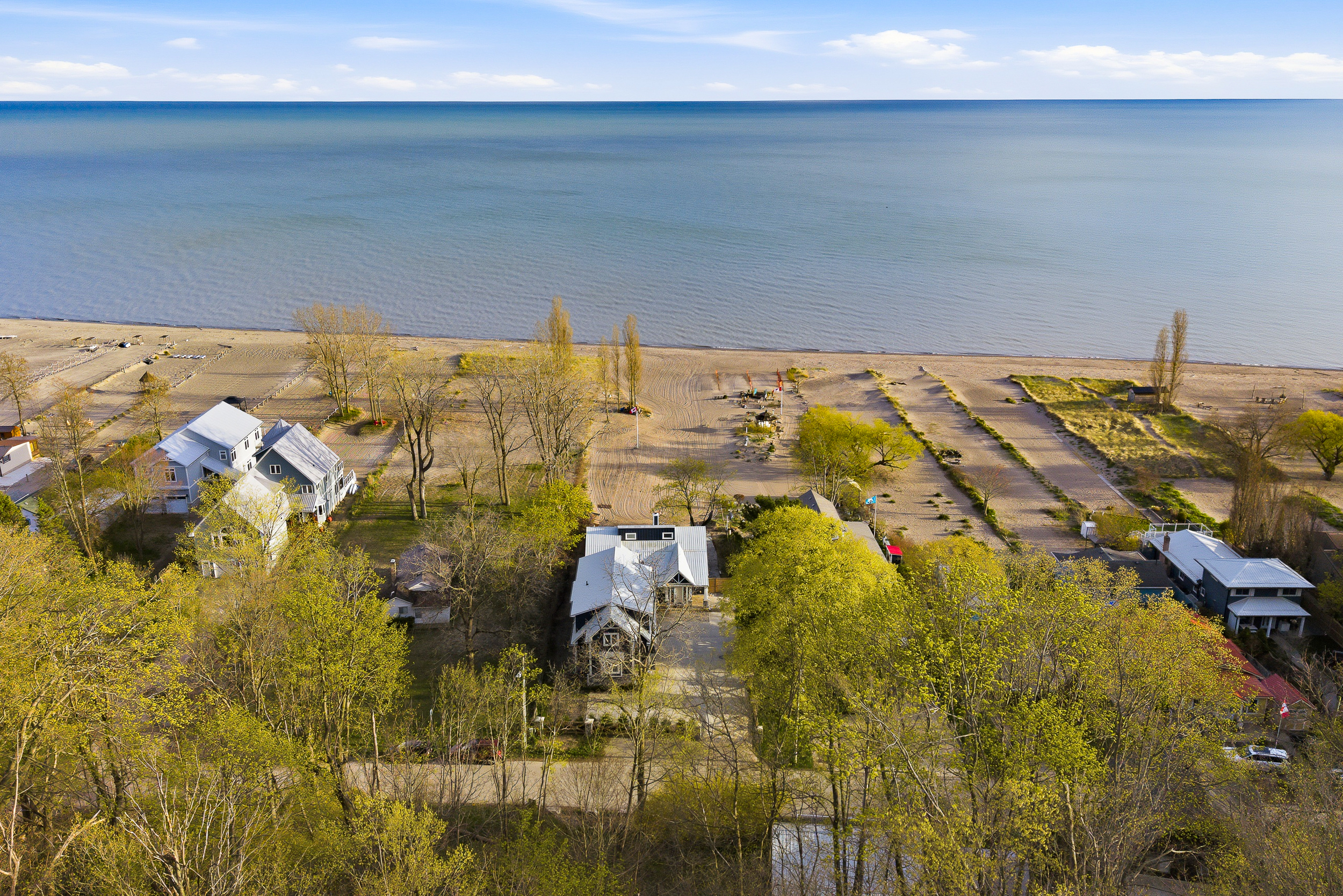 464 West Edith Cavell Boulevard