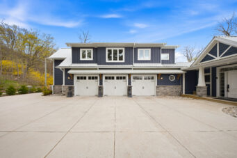 464 West Edith Cavell Boulevard