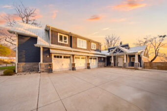 464 West Edith Cavell Boulevard