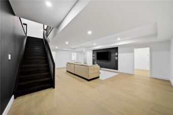 188 Niska Road, Guelph