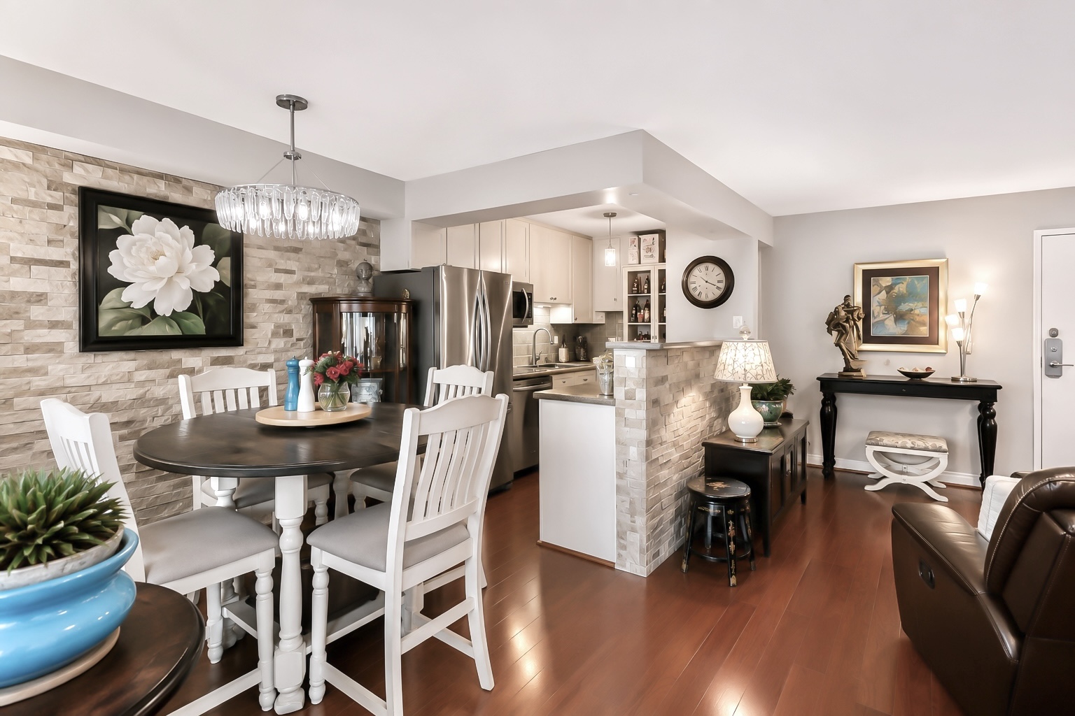 212-793 Colborne Street, Brantford