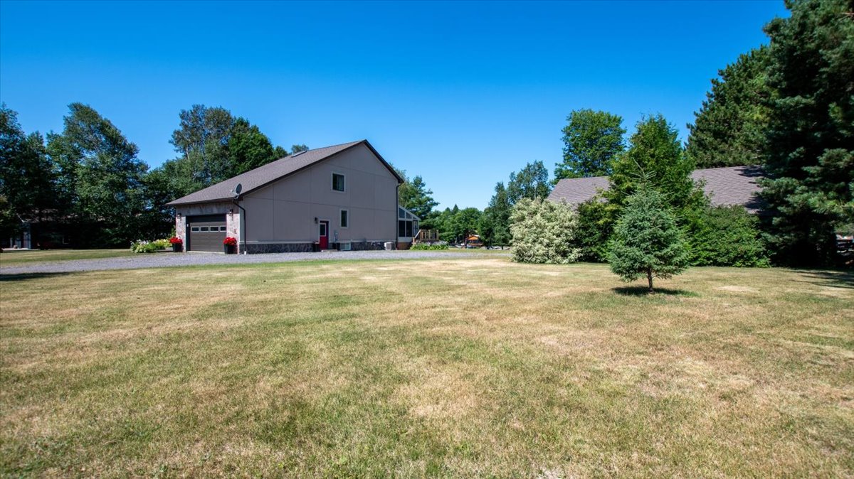 411 CHAMPAGNE RD, STURGEON FALLS