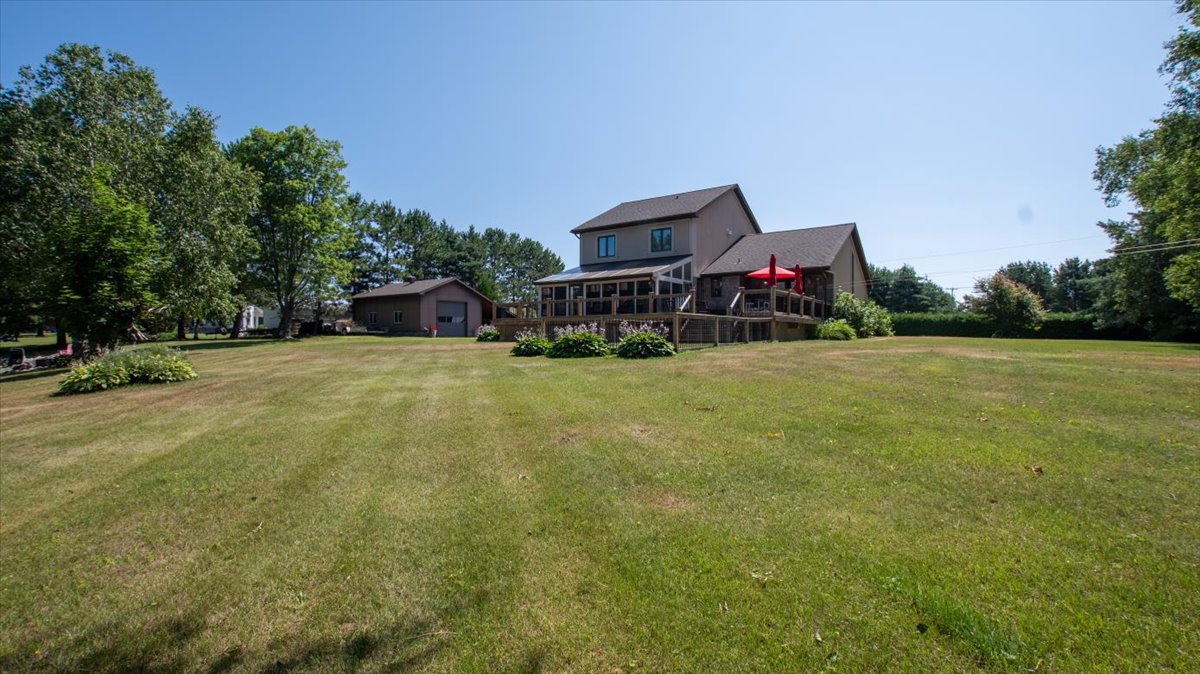 411 CHAMPAGNE RD, STURGEON FALLS