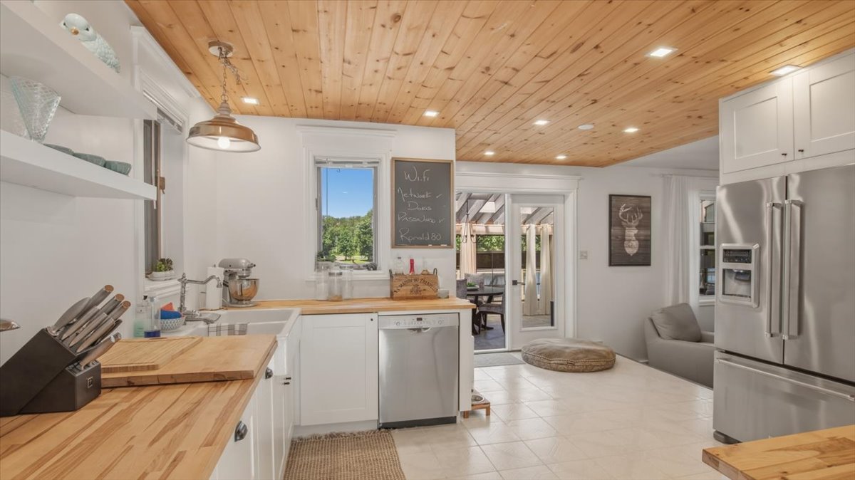 411 CHAMPAGNE RD, STURGEON FALLS