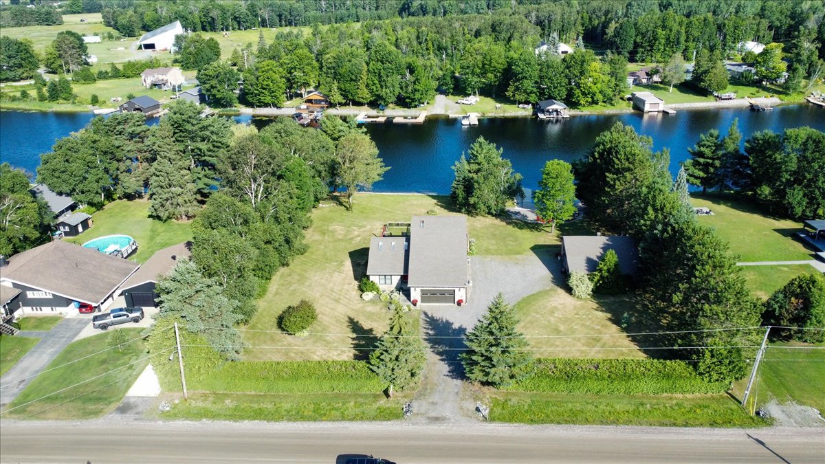 411 CHAMPAGNE RD, STURGEON FALLS