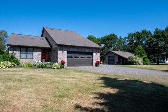411 CHAMPAGNE RD, STURGEON FALLS